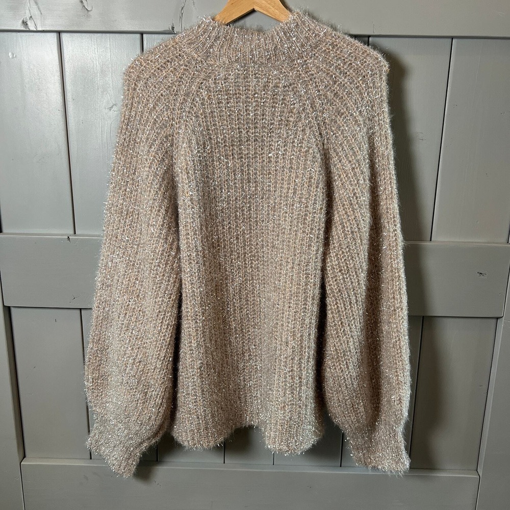 See‎ and Be Seen Women's Silver Metallic and Tan Eyelash Sweater Size L NEW - Picture 7 of 8